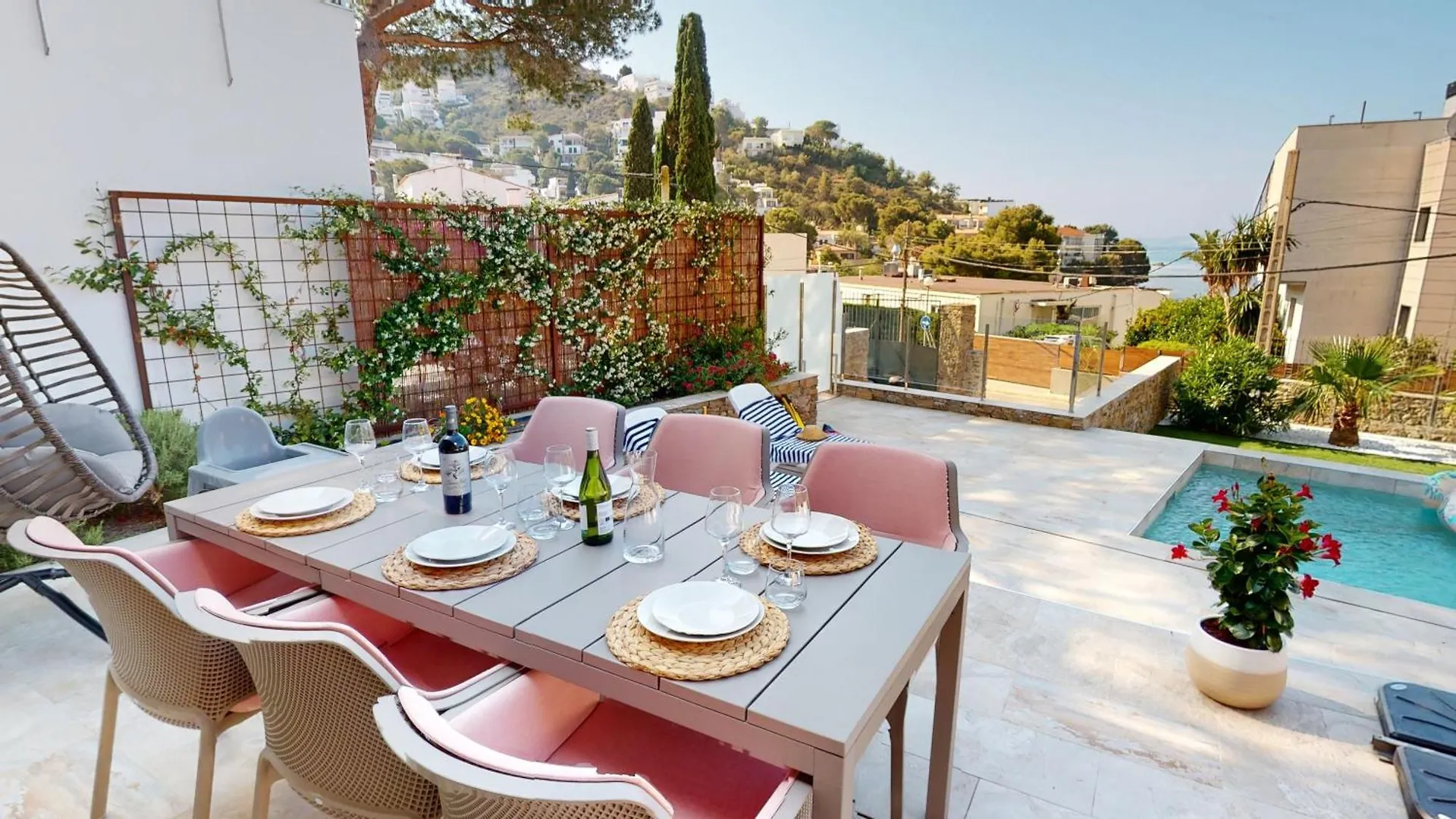 רוזס Maison, Piscine, Plage, Commerce Restaurant וילה